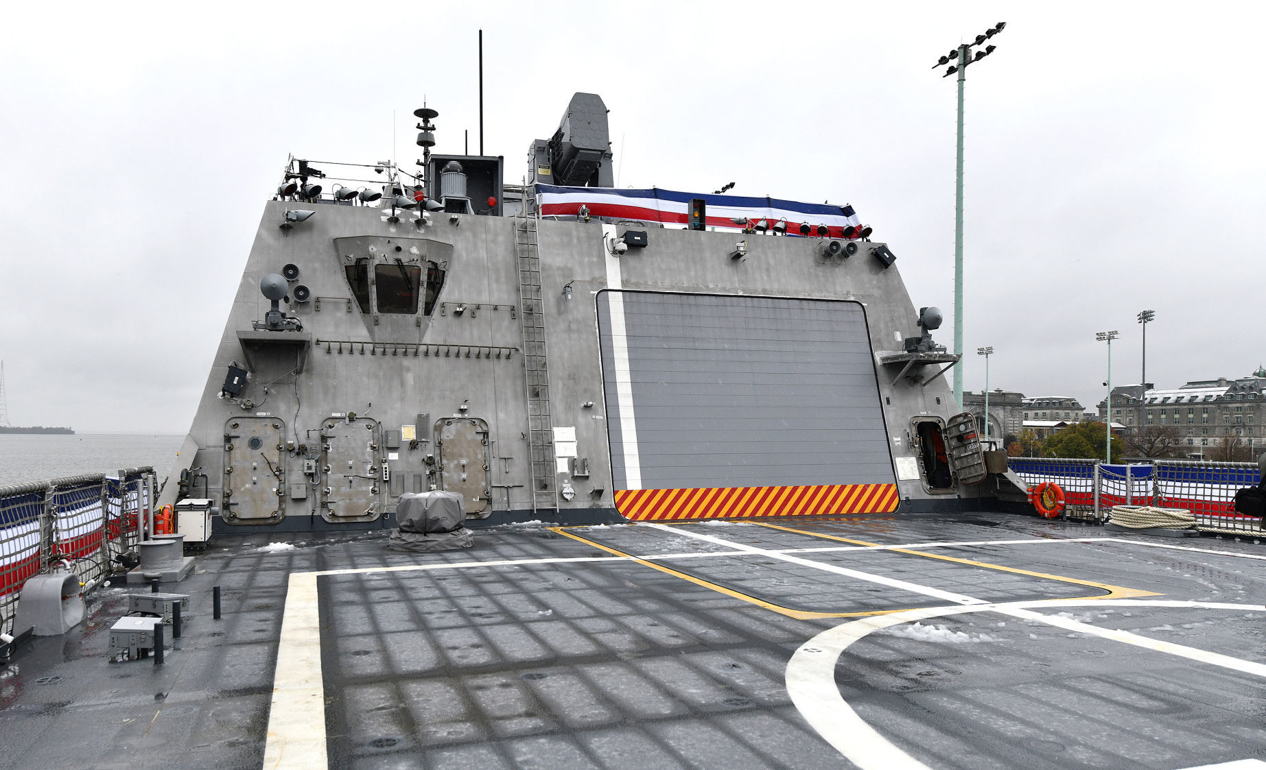 USS Sioux City commissioning tour